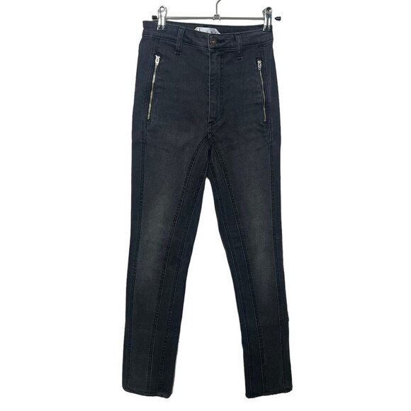 Welcome to my closet! - Picture 4 of 12